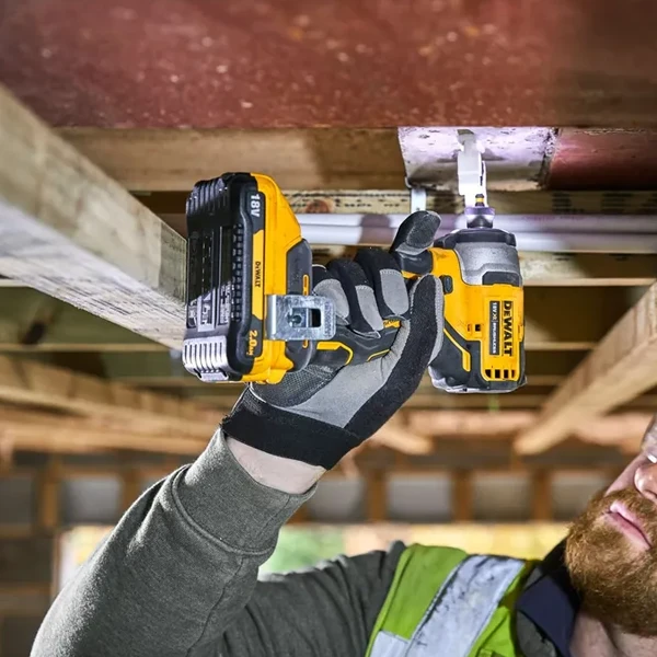 Ensemble Perceuse-visseuse à Percussion DCD709 + Visseuse à Choc DCF809 Dewalt Avec 2 Batteries 18V 4Ah Et Chargeur 7 Ensemble Perceuse-visseuse à Percussion DCD709 + Visseuse à Choc DCF809 Dewalt Avec 2 Batteries 18V 4Ah Et Chargeur – Image 5