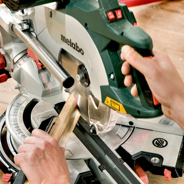 Scie à Onglet Radiale Metabo KGSV 72 Xact SYM - 1800 W 5 Scie à Onglet Radiale Metabo KGSV 72 Xact SYM - 1800 W – Image 3