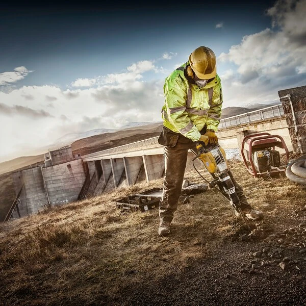 Marteau De Démolition Dewalt SDS-Max 1550W 19 Joules 4 Marteau De Démolition Dewalt SDS-Max 1550W 19 Joules – Image 2