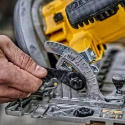 Scie Circulaire Dewalt DWE576K-QS 1600W Ø190mm En Coffret 10 Scie Circulaire Dewalt DWE576K-QS 1600W Ø190mm En Coffret -Kranzle-boutique dwe576k a3