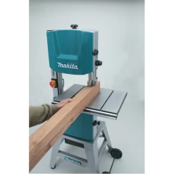 Scie à Ruban Makita 230V 900W Référence LB1200F