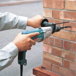 Perceuse à Percussion Diamètre 13 Mm 720 W : Makita HP2051FHJ