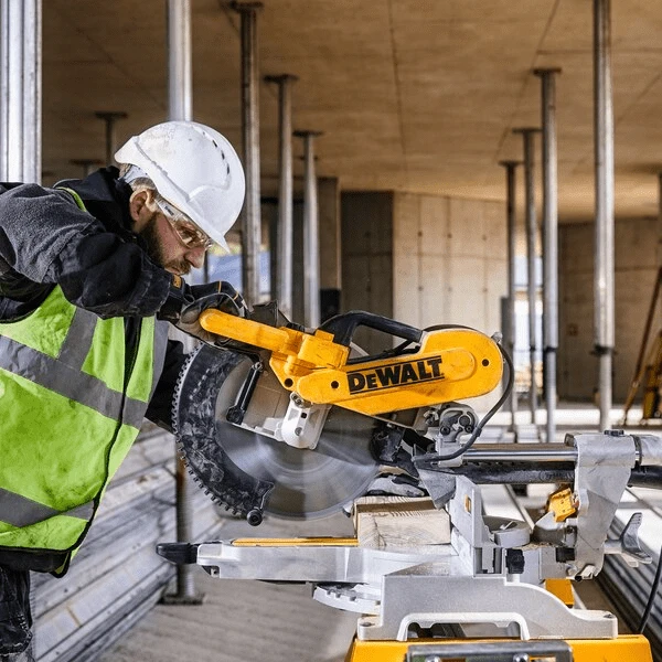 Scie à Onglets Radiale DWS780 Dewalt 305 Mm 7 Scie à Onglets Radiale DWS780 Dewalt 305 Mm – Image 5